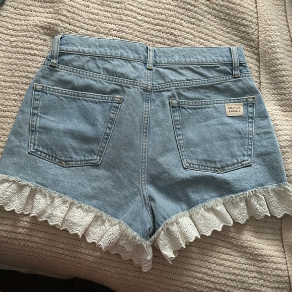 NWT KAY LACE TRIMMED DENIM SHORTS 100% COTTON🌸 FREE SHIPPING - Picture 3 of 4